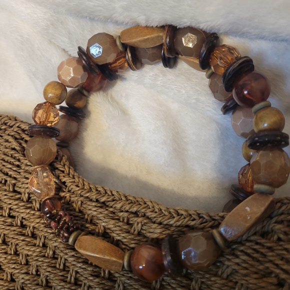 Poppie Jones Brown Woven Handbag with Beaded Handle - Picture 3 of 8